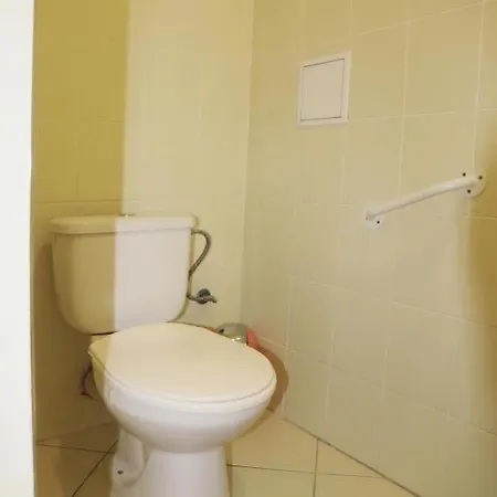 Apartamento V Centre S Garážovým Státím